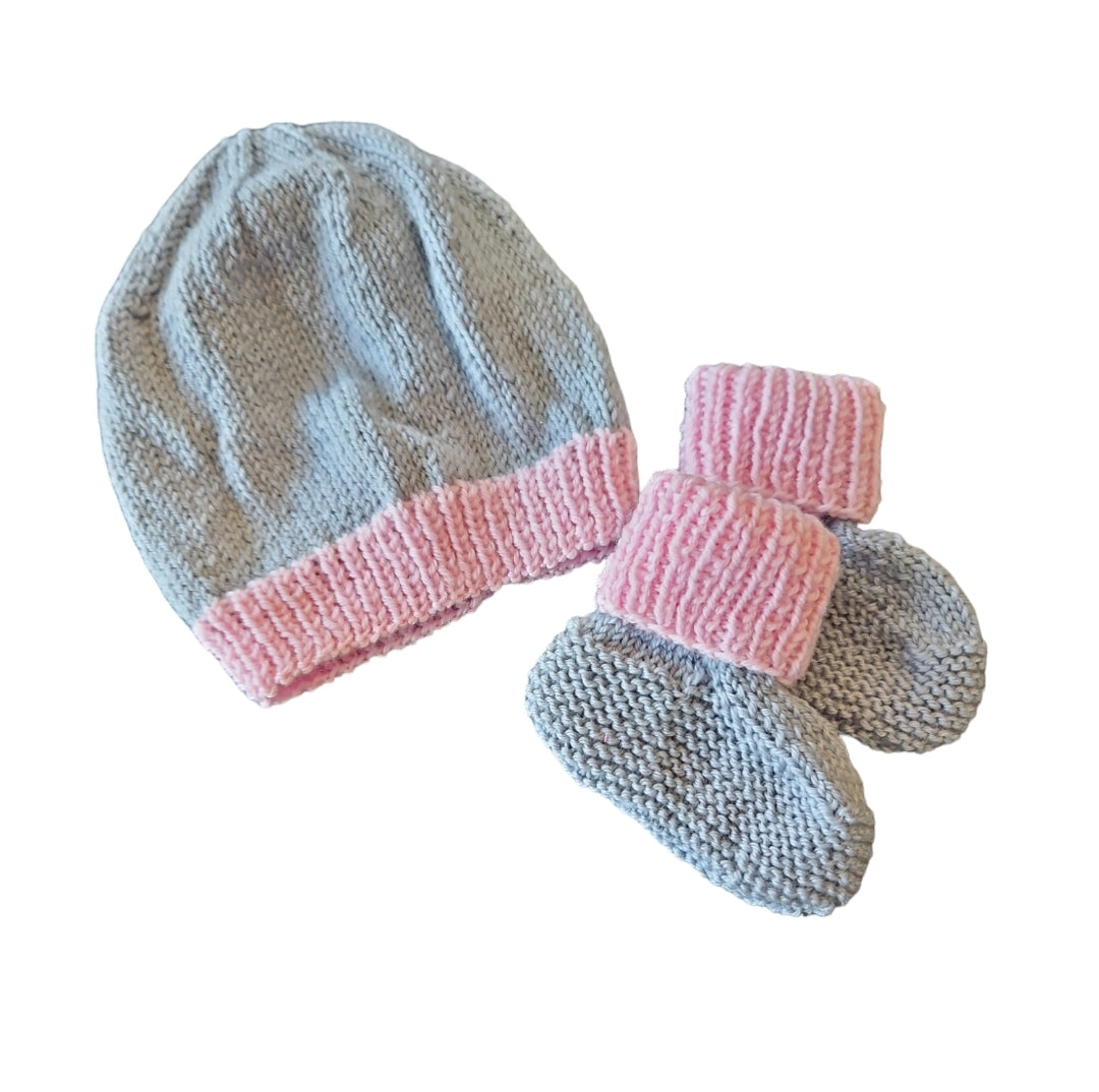 Merino hat and bootie set