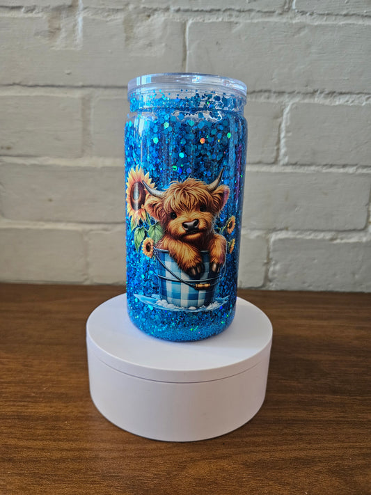 Highland Cow 16oz Snowglobe tumbler